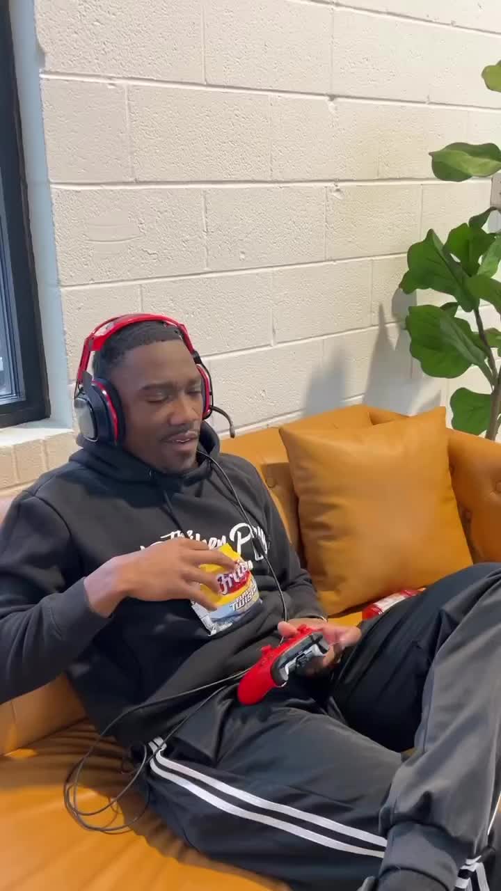 Video post from iamthebarberplug.