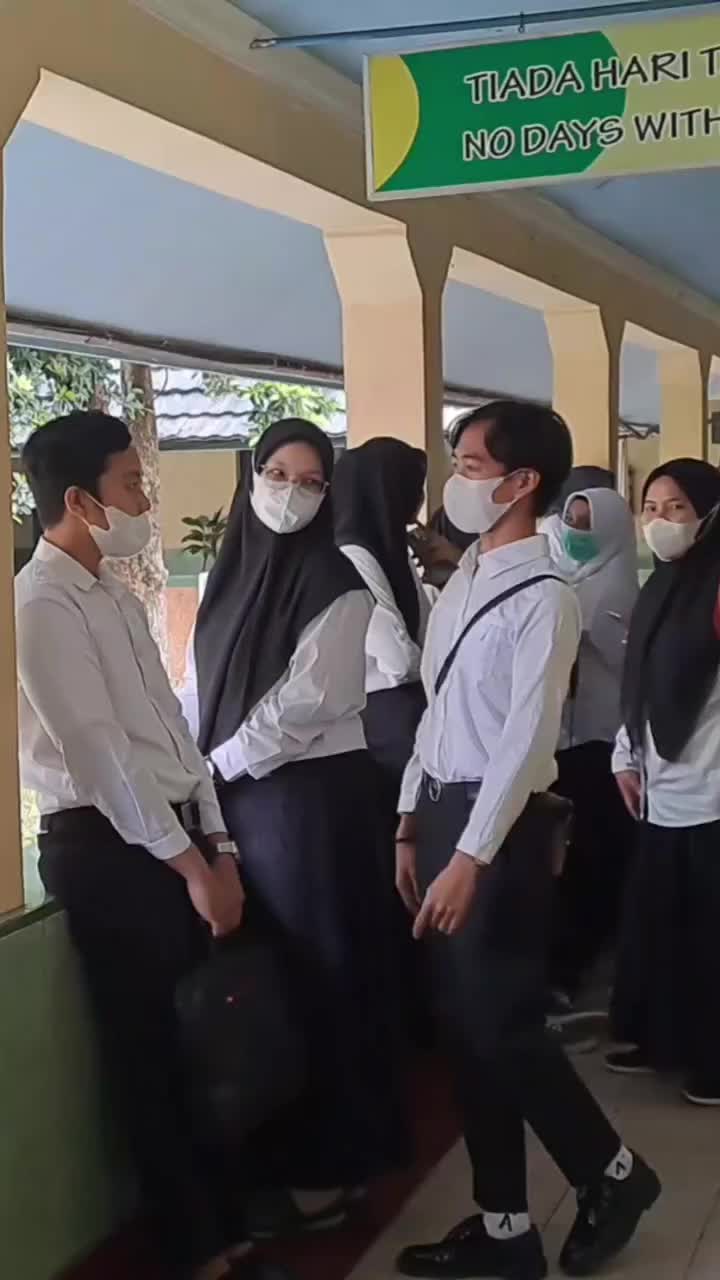 Video post from smkppnegeribanjarbaru.