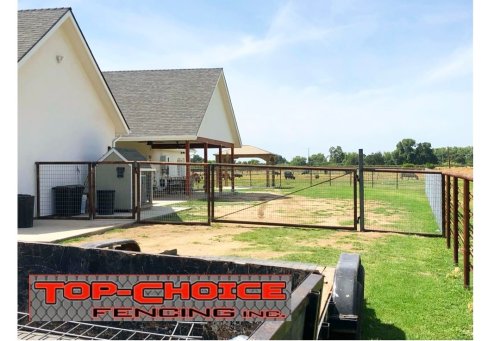 Carousel post from topchoicefencing.