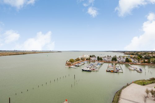 Photo post from kasarstays.