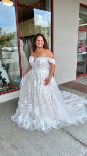 Video post from thecurvybridenj.