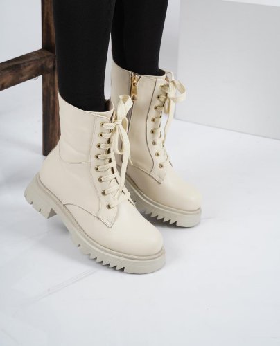 Carousel post from ossoshoes.