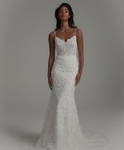 Carousel post from jolibride.