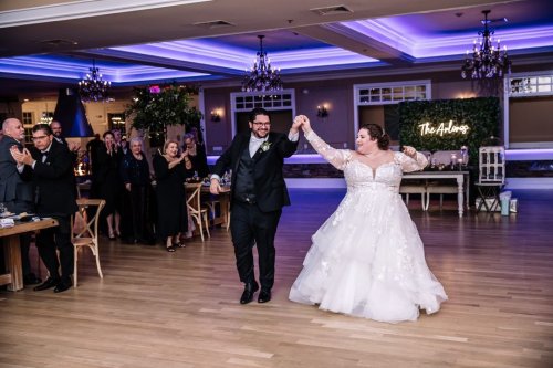 Photo post from thecurvybridenj.