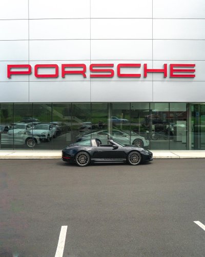 Carousel post from porschewarrington.