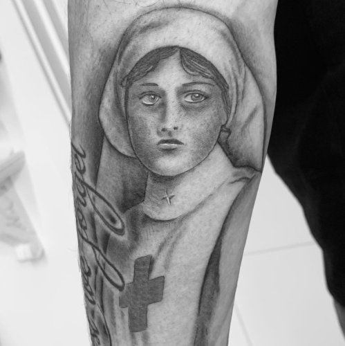Photo post from lovetattoossandhurst.
