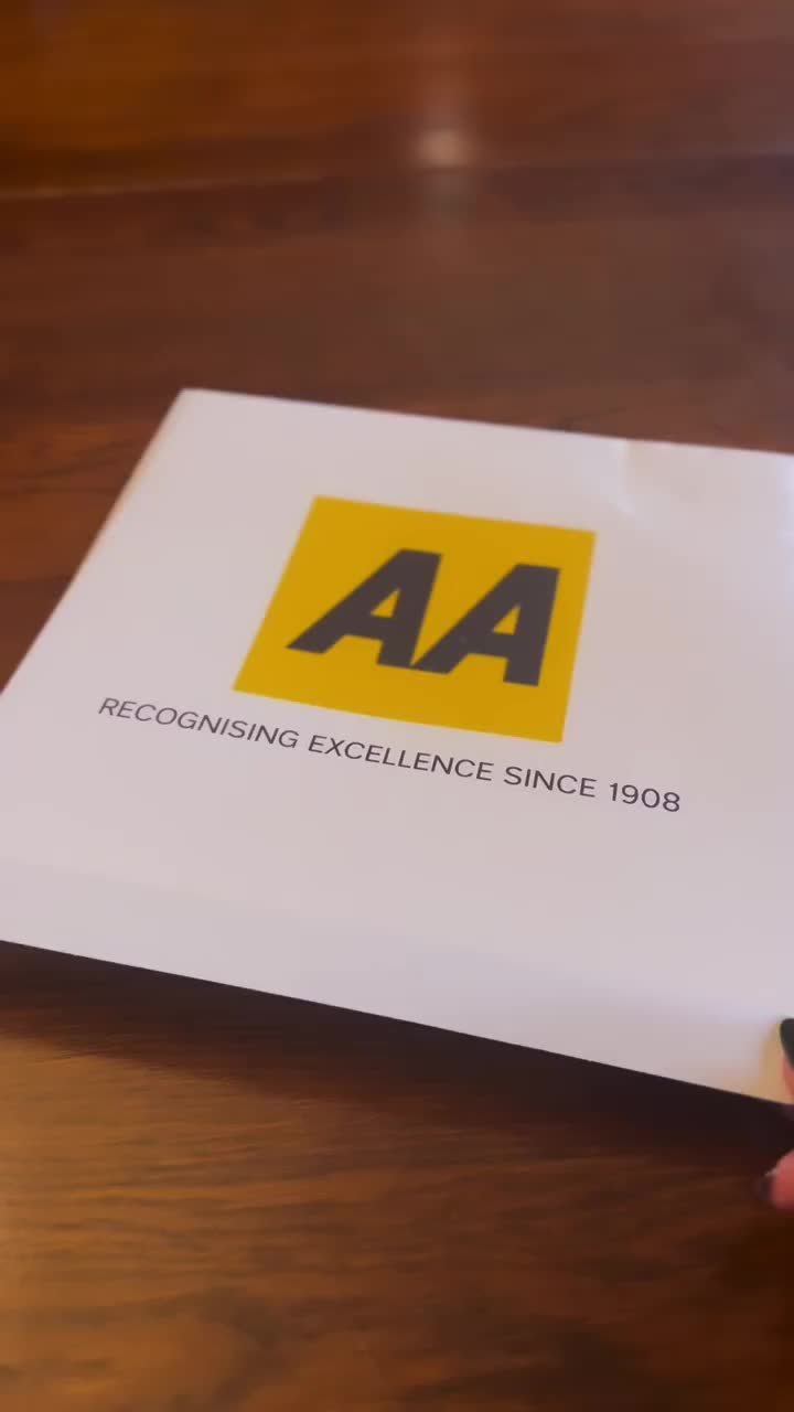 Video post from themoathouse.