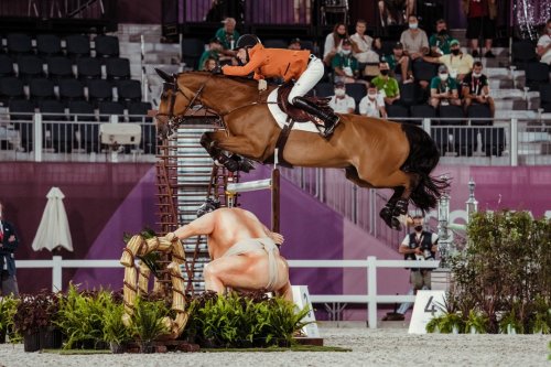 Photo post from fei_global.