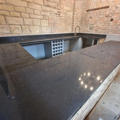 Carousel post from ellocoworktops.