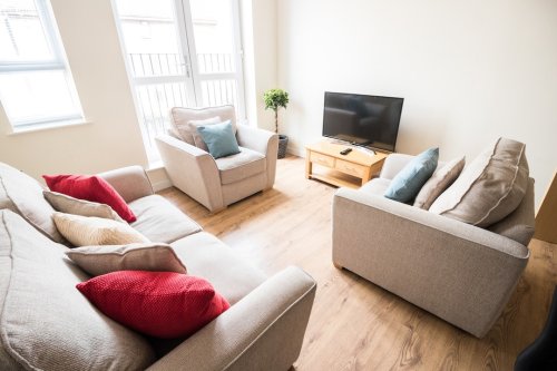 Photo post from kasarstays.