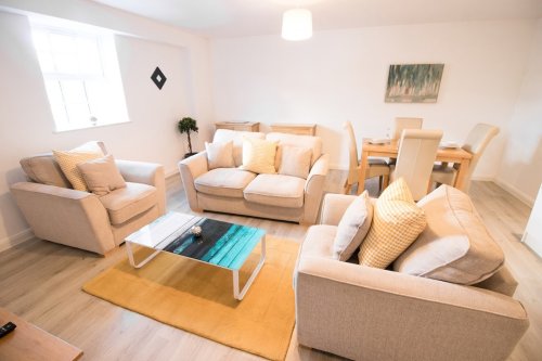 Photo post from kasarstays.