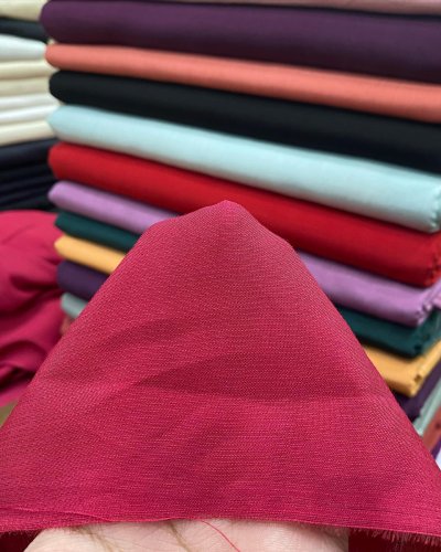 Carousel post from akbar_fabrics_.