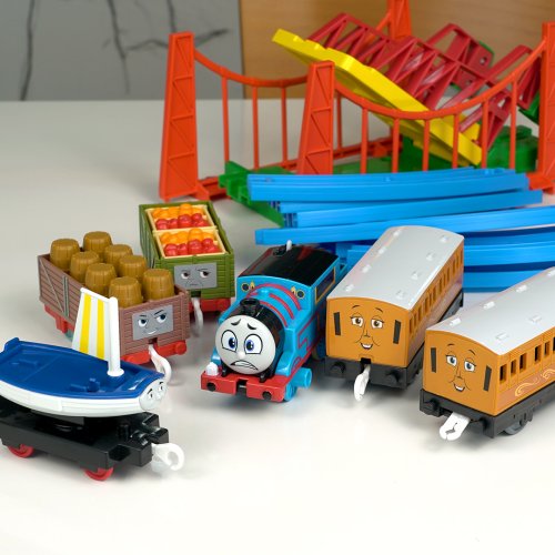 Carousel post from thomasandfriends_jp.