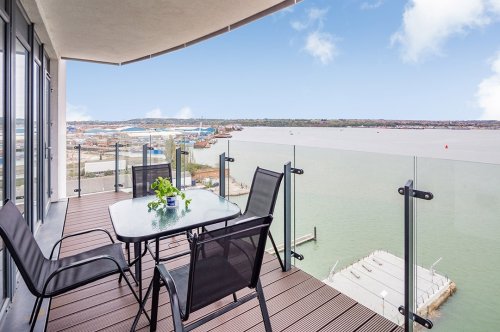 Photo post from kasarstays.