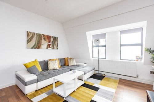 Photo post from kasarstays.