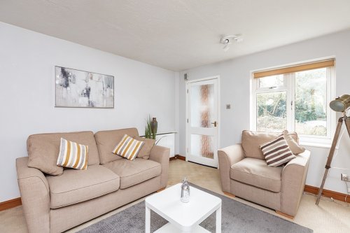 Photo post from kasarstays.