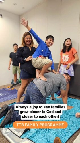 Video post from thetreasureboxsg.