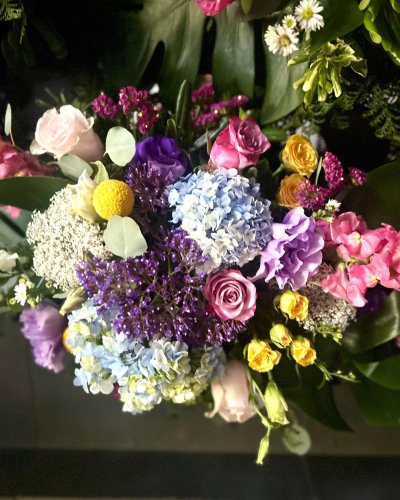 Carousel post from la_gifteria.