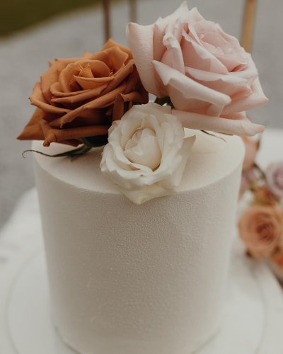 Carousel post from suesseboutique.