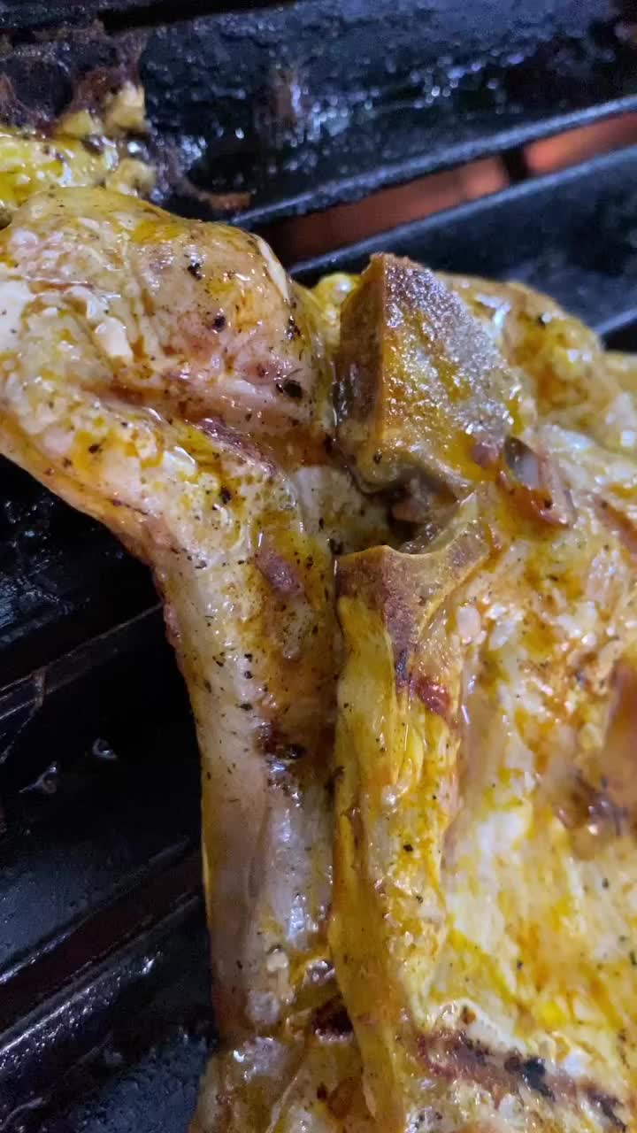 Video post from morogrill.