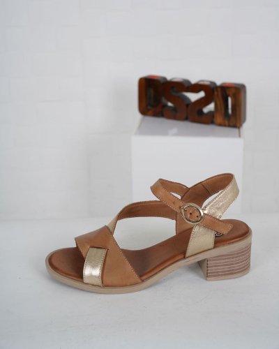 Carousel post from ossoshoes.