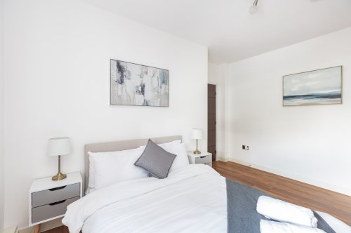 Photo post from kasarstays.