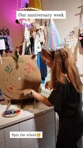 Video post from dotnsquare_vintage.