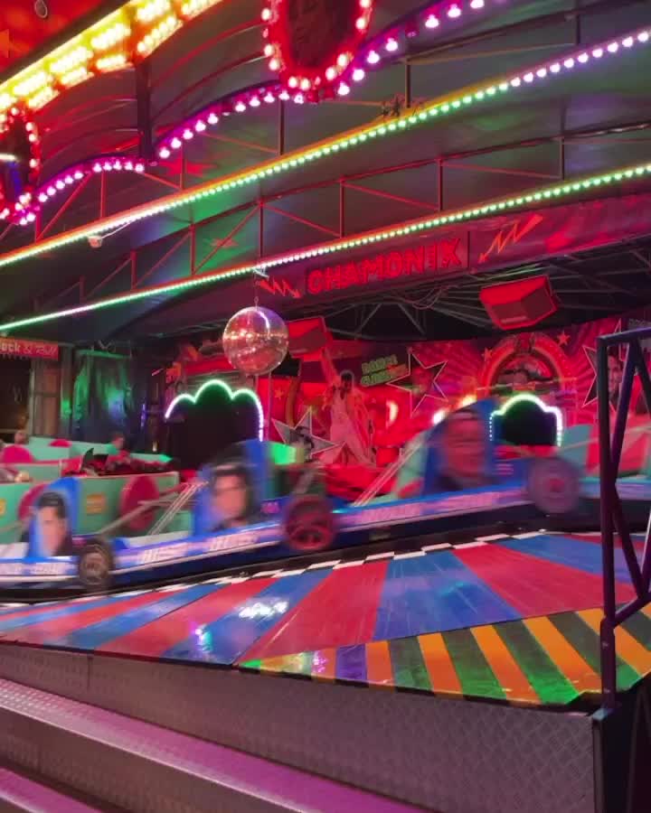 Carousel post from visitoirschot.
