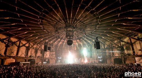 Carousel post from prgbelgium.