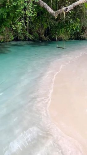 Video post from thingstodoinjamaica.