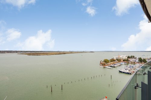 Photo post from kasarstays.