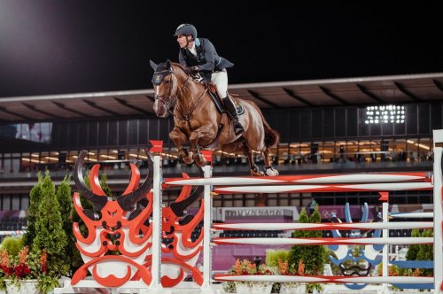 Carousel post from fei_global.