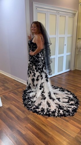 Video post from thecurvybridenj.