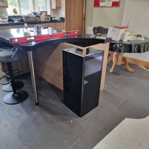 Carousel post from ellocoworktops.