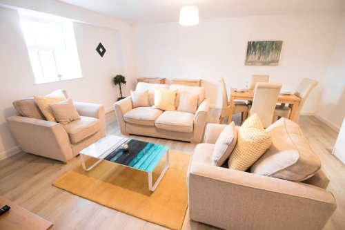 Photo post from kasarstays.