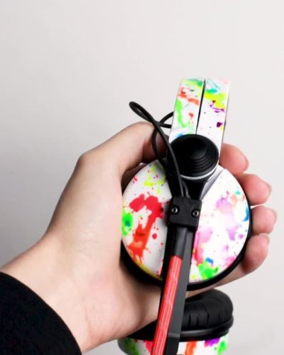 Video post from customcans_headphones.