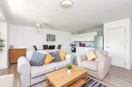 Photo post from kasarstays.