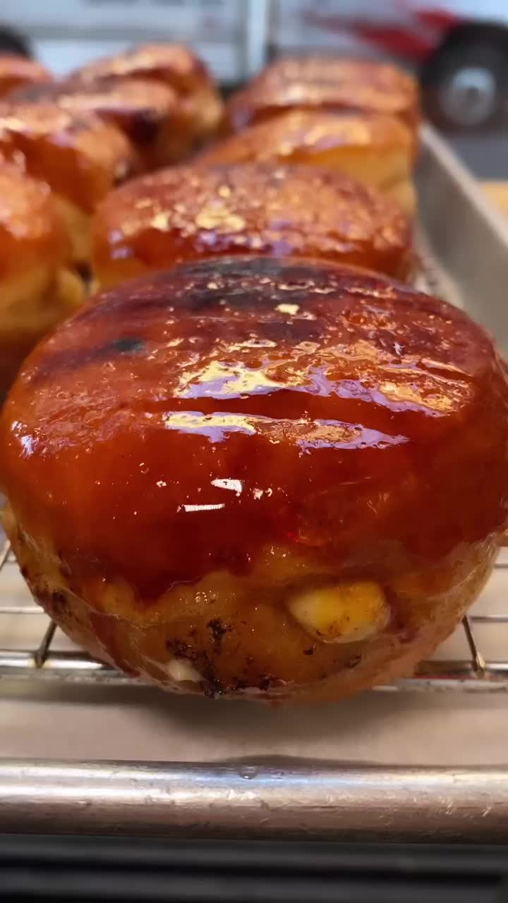 Video post from thedoughnutproject.