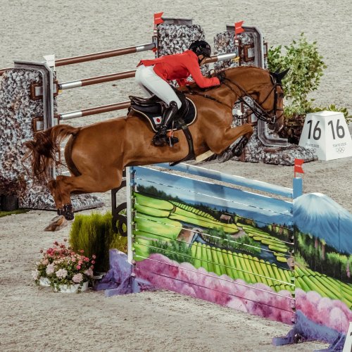 Carousel post from fei_global.