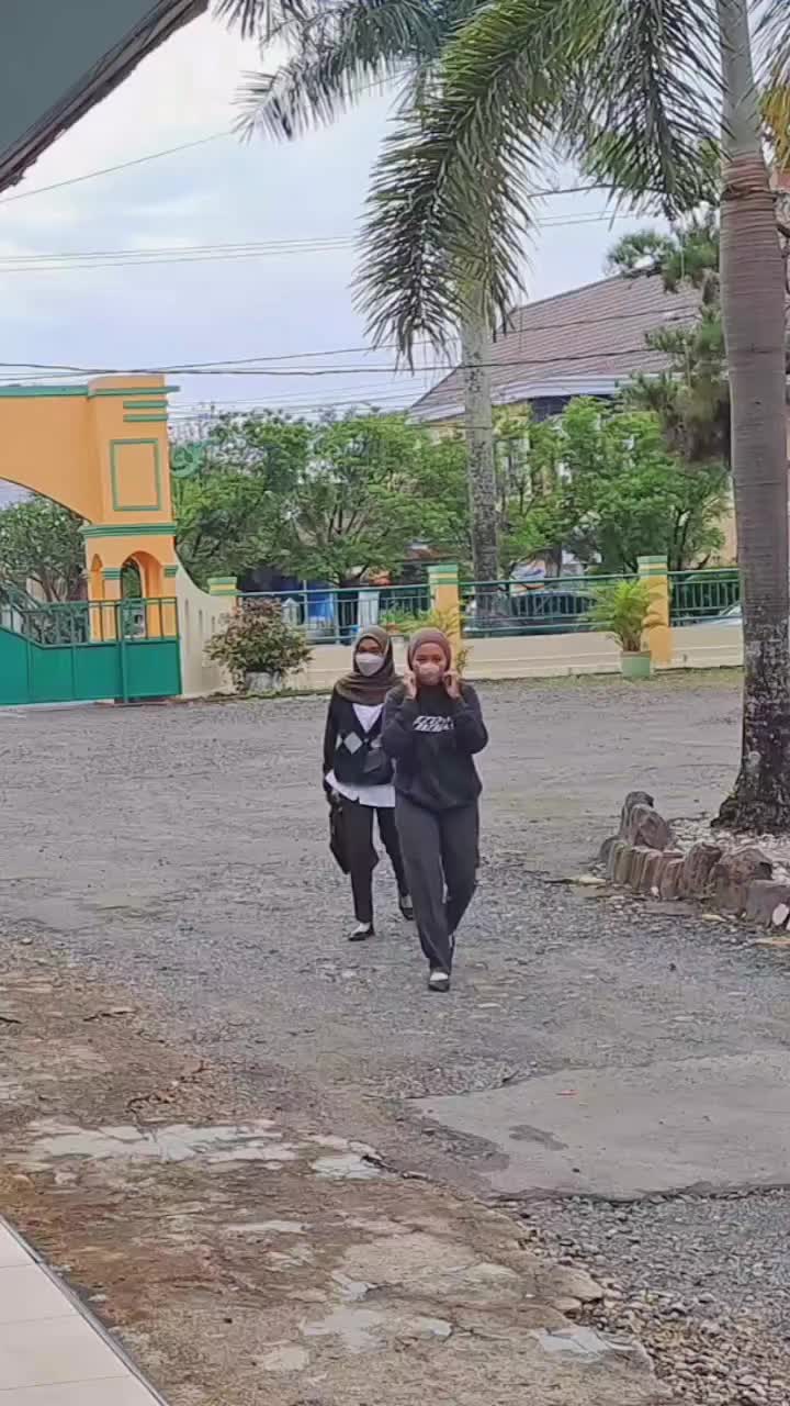 Video post from smkppnegeribanjarbaru.