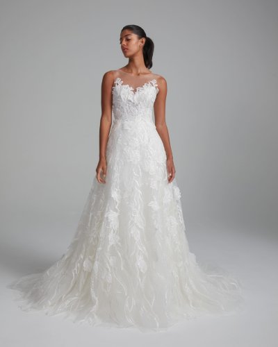 Carousel post from jolibride.