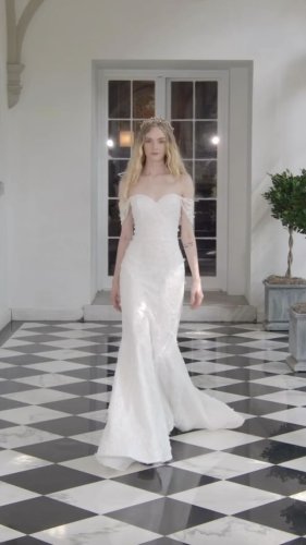 Video post from jolibride.