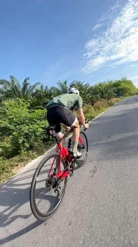 Video post from skinfitracingtriteam.