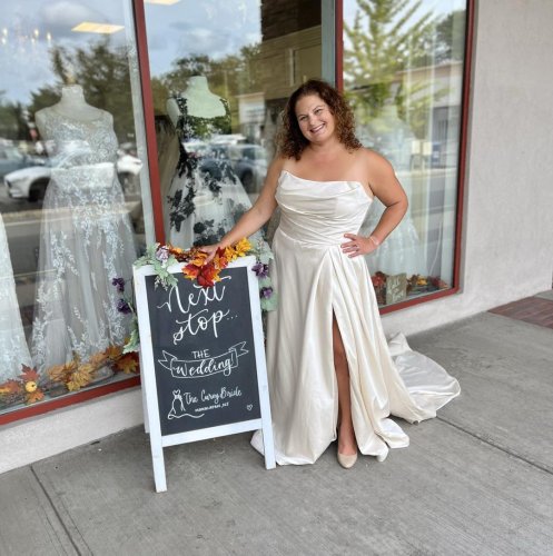 Photo post from thecurvybridenj.