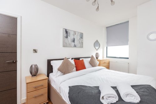 Photo post from kasarstays.