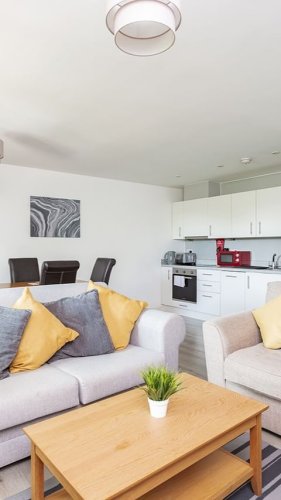 Video post from kasarstays.