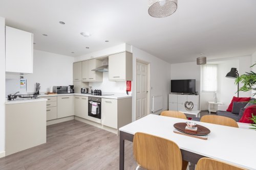 Photo post from kasarstays.