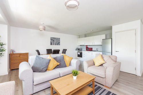 Photo post from kasarstays.