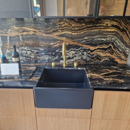 Carousel post from ellocoworktops.