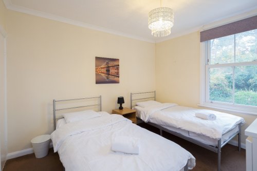 Photo post from kasarstays.